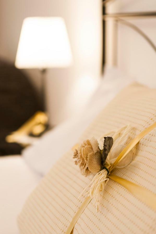 Bed and Breakfast Ninetta Solarino Esterno foto