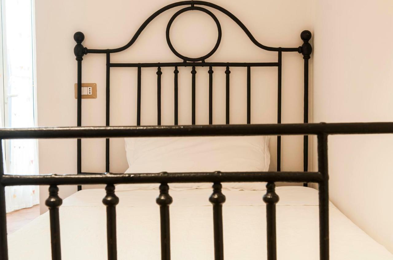 Bed and Breakfast Ninetta Solarino Esterno foto