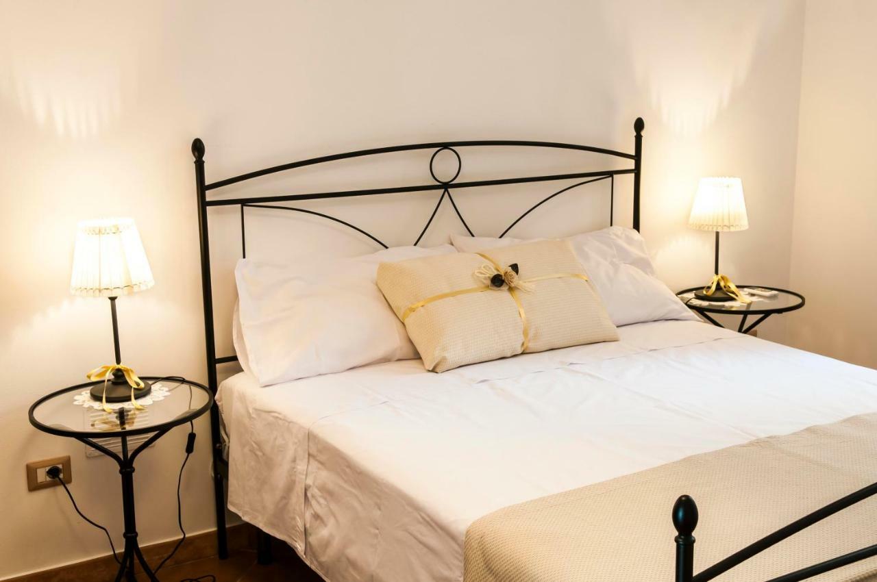 Bed and Breakfast Ninetta Solarino Esterno foto